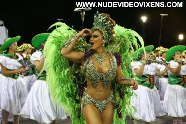 Viviane Araujo Mancha Verde Posing Hot Gorgeous Stunning Sensual
