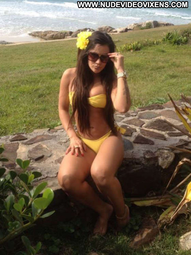 Tati Neves No Source Celebrity Paparazzi Babe Beautiful Posing Hot