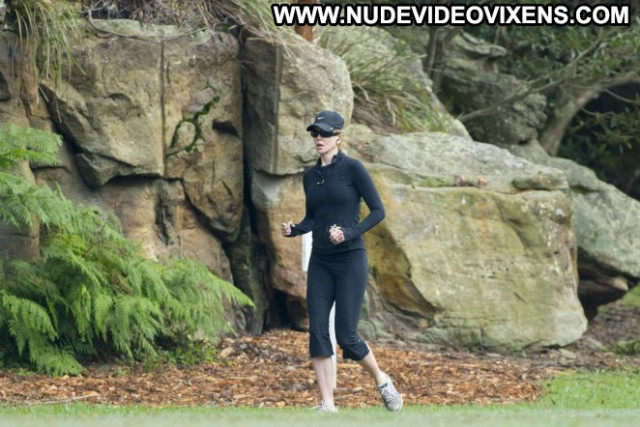 Nicole Kidman Paparazzi Beautiful Posing Hot Babe Jogging Celebrity