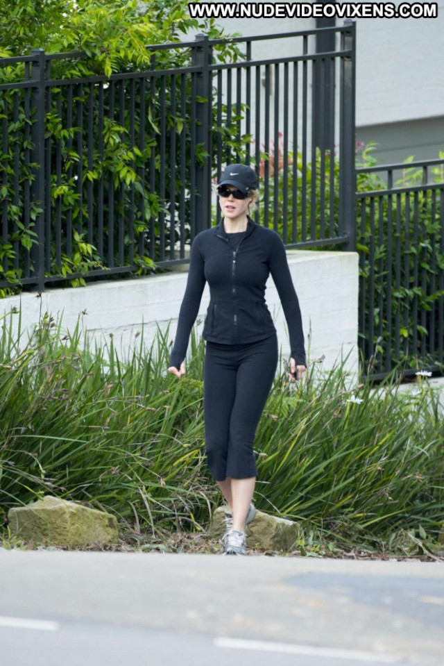 Nicole Kidman Jogging Beautiful Paparazzi Babe Posing Hot Celebrity
