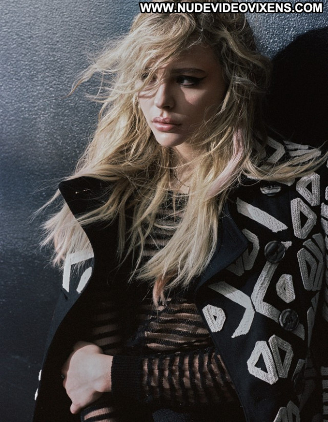 Chloe Moretz Beautiful Paparazzi Celebrity Nylon Posing Hot Babe Doll Chloe Moretz Beautiful Paparazzi Celebrity Nylon Posing Hot Babe Doll