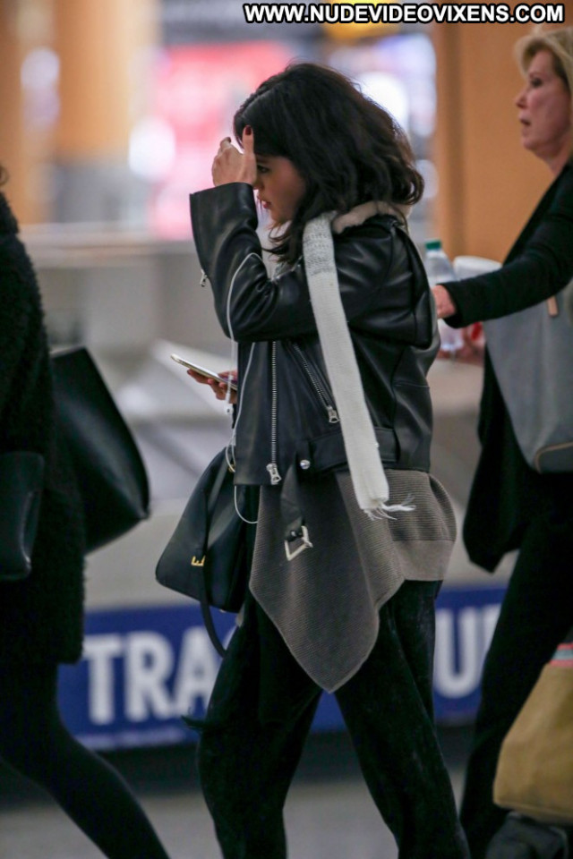 Selena Gomez Paparazzi Posing Hot Babe Celebrity Beautiful Hd Female Selena Gomez Paparazzi Posing Hot Babe Celebrity Beautiful Hd Female
