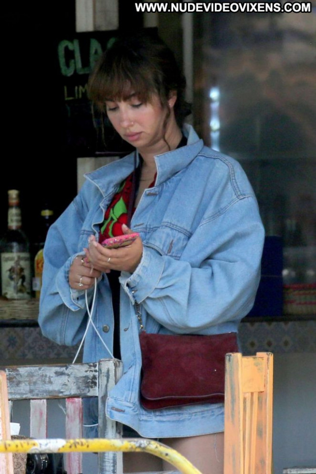 Jackie Cruz No Source Beautiful Shorts Posing Hot Paparazzi Celebrity