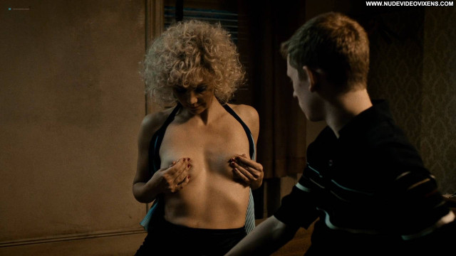 Jamie Neumann The Deuce Celebrity Posing Hot Babe Big Tits Nude Hd