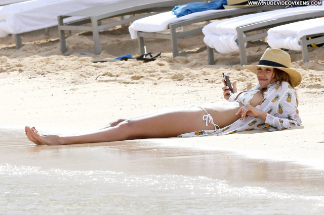Jessica Alba No Source Beautiful Celebrity Hawaii Posing Hot Babe