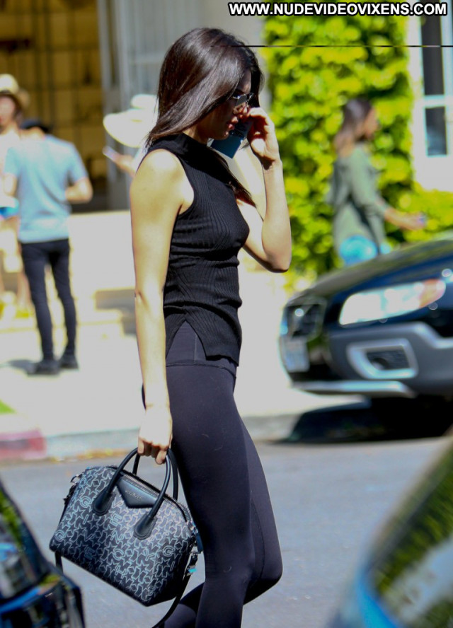 Kendall Jenner No Source Posing Hot Beautiful Babe Candids Celebrity