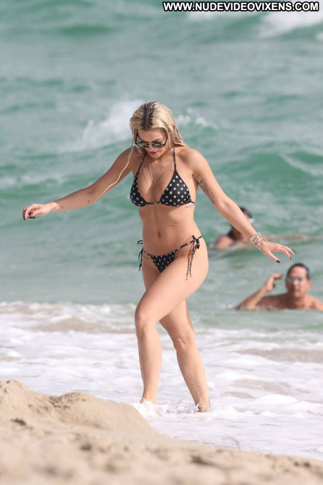 Rita Ora No Source Posing Hot Celebrity Candids Bikini Beautiful Babe