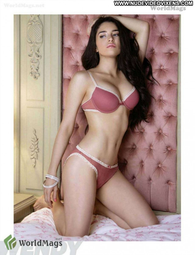 Wendy Gonzalez Topless Photoshoot Actress Beautiful Posing Hot
