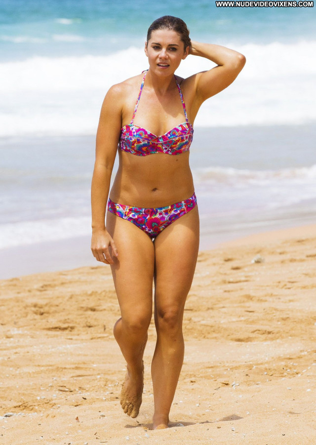 Jessica Grace Smith The Beach Celebrity Beautiful Babe Beach Posing