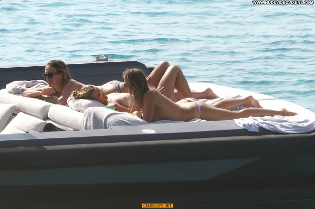 Tania Cagnotto No Source Toples Posing Hot Celebrity Beautiful Boat