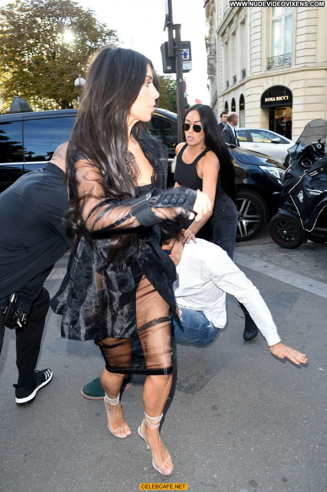Kim Kardashian No Source  Babe Paris Celebrity Ass Posing Hot