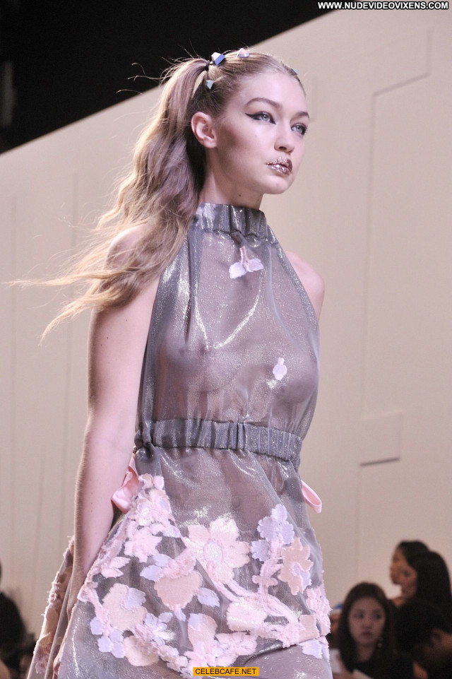 Gigi Hadid No Source See Through Celebrity Beautiful Posing Hot Babe