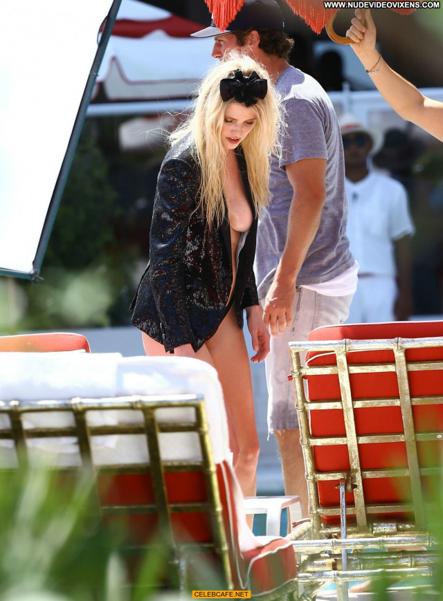 Lara Stone Miami Beach Posing Hot Topless Babe Beautiful Toples