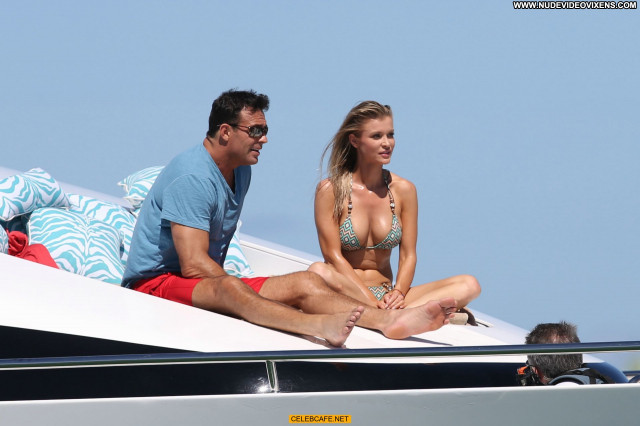 Joanna Krupa No Source Topless Yacht Posing Hot Beautiful Babe