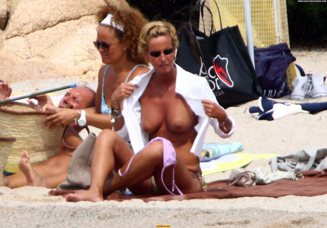 Federica Mancini No Source Celebrity Beach Beautiful Toples Babe