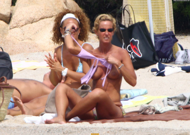 Federica Mancini No Source Babe Celebrity Topless Toples Beach Posing