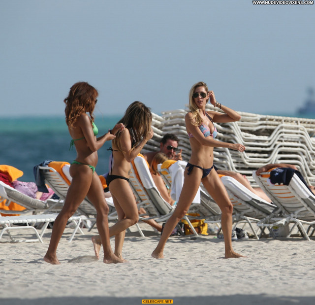 Lauren Stoner No Source Beautiful Babe Posing Hot Bikini Celebrity