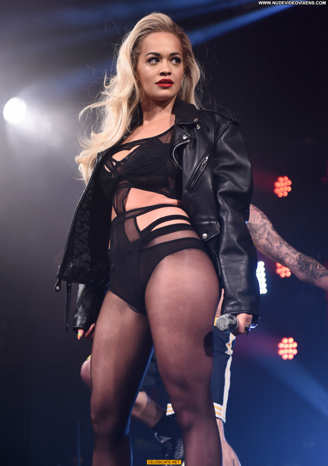 Rita Ora No Source Posing Hot London Babe Beautiful Stage Celebrity