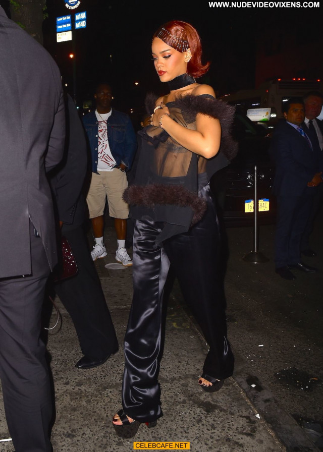 Rihanna No Source Party Wardrobe Malfunction Beautiful Babe Posing