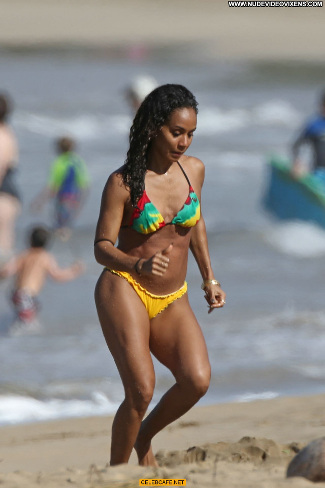 Jada Pinkett Smith No Source Beautiful Posing Hot Hawaii Celebrity