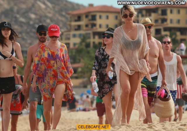 Kaley Cuoco No Source Beautiful Babe Pool Bikini Posing Hot Mexico