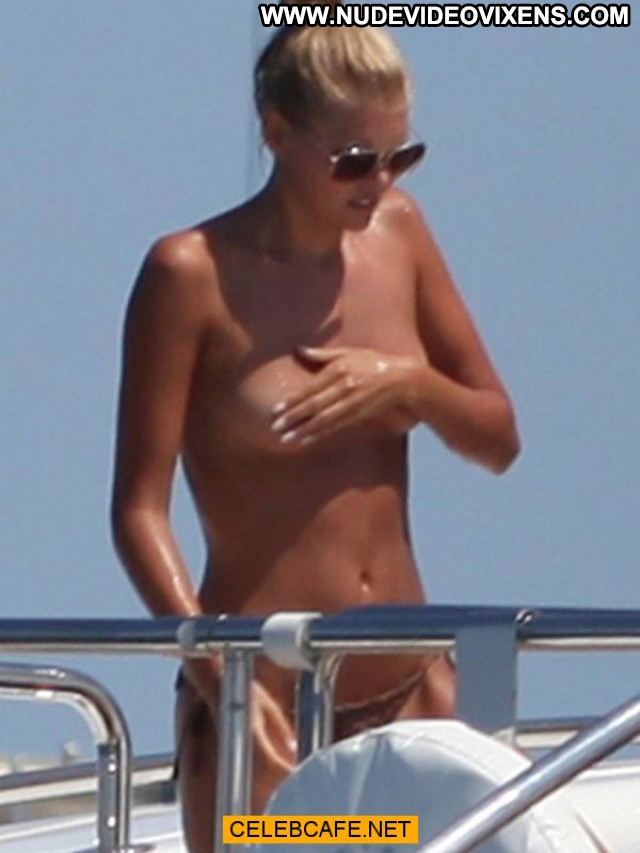 Toni Garrn No Source Bikini Yacht Posing Hot Celebrity Babe Toples