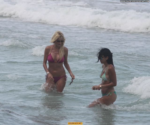 Victoria Silvstedt Celebrity Beautiful Bikini Sex Sexy Posing Hot