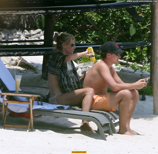 Heidi Klum No Source Posing Hot Celebrity Beautiful Beach Topless