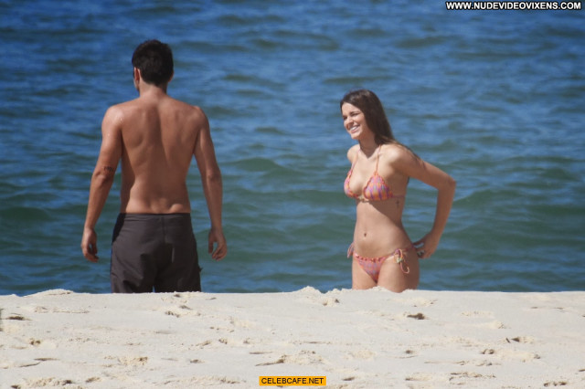 Bruna Marquezine The Beach Posing Hot Beach Beautiful Celebrity
