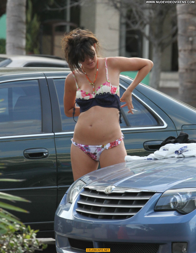 Paz De La Huerta No Source Parking Babe Park Beautiful Posing Hot