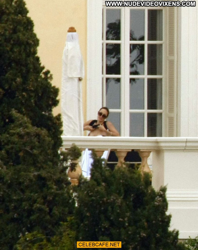 Angelina Jolie No Source  Balcony Babe Posing Hot Celebrity Toples