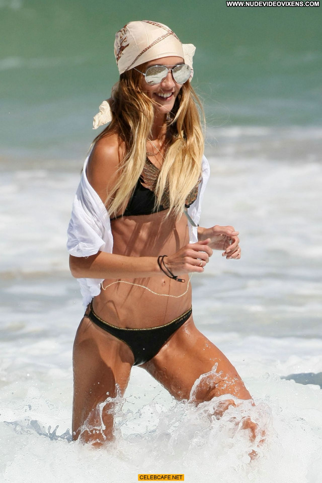 Sharni Vinson The Beach  Celebrity Beach Beautiful Posing Hot Babe