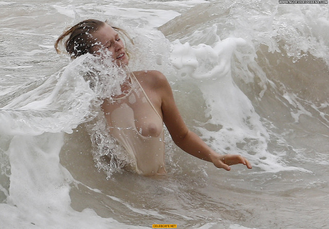 Toni Garrn No Source Nude Babe Wet Beautiful Tits Posing Hot Celebrity