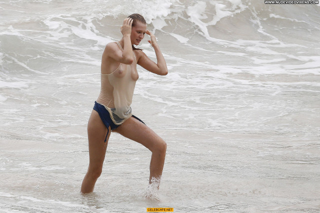 Toni Garrn No Source Celebrity Posing Hot Tits Babe Beautiful Nude Wet