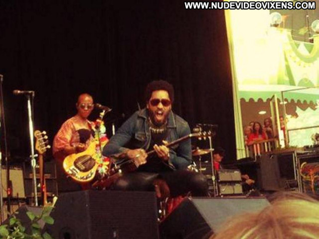 Lenny Kravitz The Moment Live Concert Singer Posing Hot Underwear