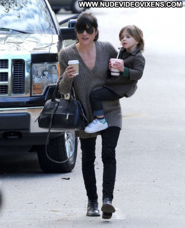 Selma Blair No Source Posing Hot Paparazzi Celebrity Park Babe