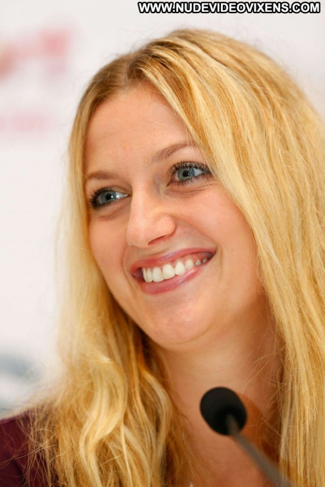 Petra Kvitova No Source  Posing Hot Babe Beautiful Paparazzi Celebrity