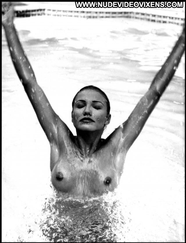 Cameron Diaz Live Posing Hot Babe Perfect Reality Glamour Celebrity