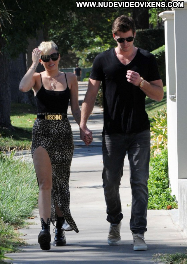 Miley Cyrus Studio City Paparazzi Candid Posing Hot Beautiful