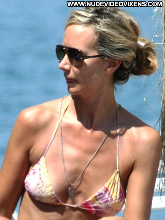 Victoria Hervey Paparazzi Celebrity Beautiful Babe Posing Hot Bikini