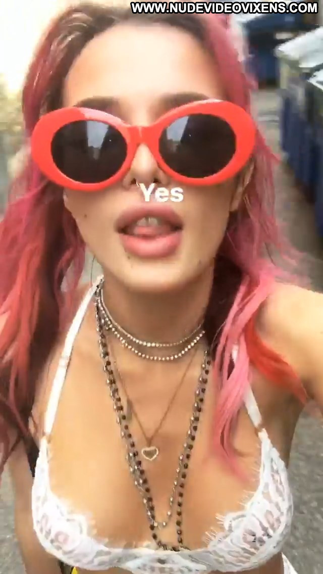 Bella Thorne No Source Snapchat Singer See Through Celebrity