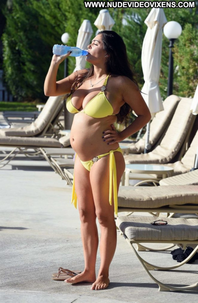 Casey Batchelor Celebrity Paparazzi Pool Posing Hot Cyprus