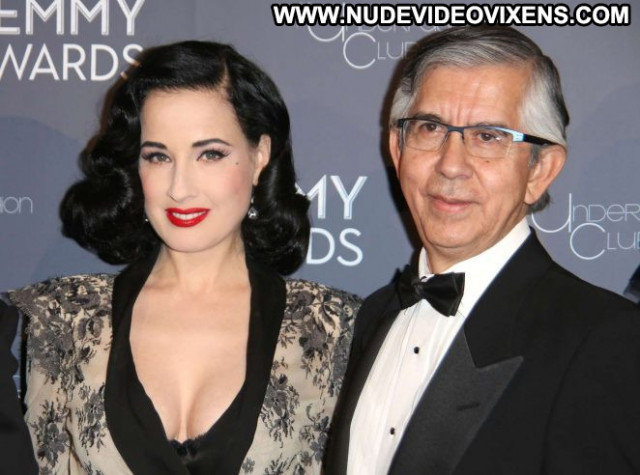 Dita Von Teese Emmy Awards Celebrity Nyc Posing Hot Awards Paparazzi