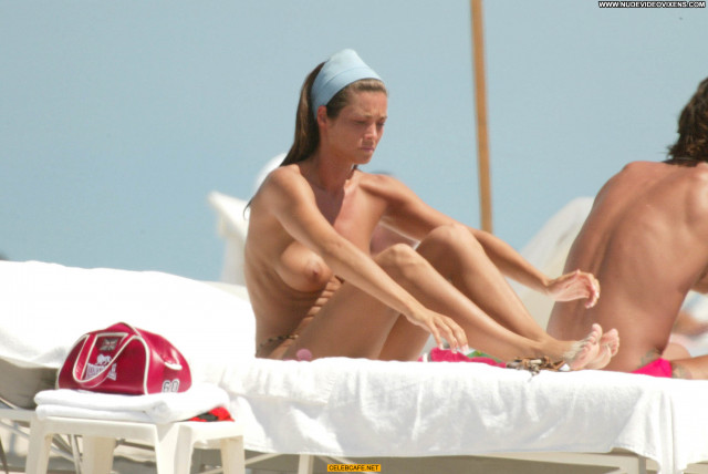Manuela Arcuri No Source Beautiful Toples Actress Topless Beach