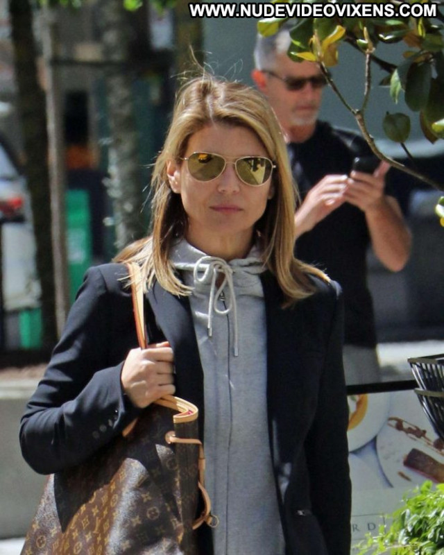 Lori Loughlin No Source Babe Beautiful Posing Hot Paparazzi Celebrity