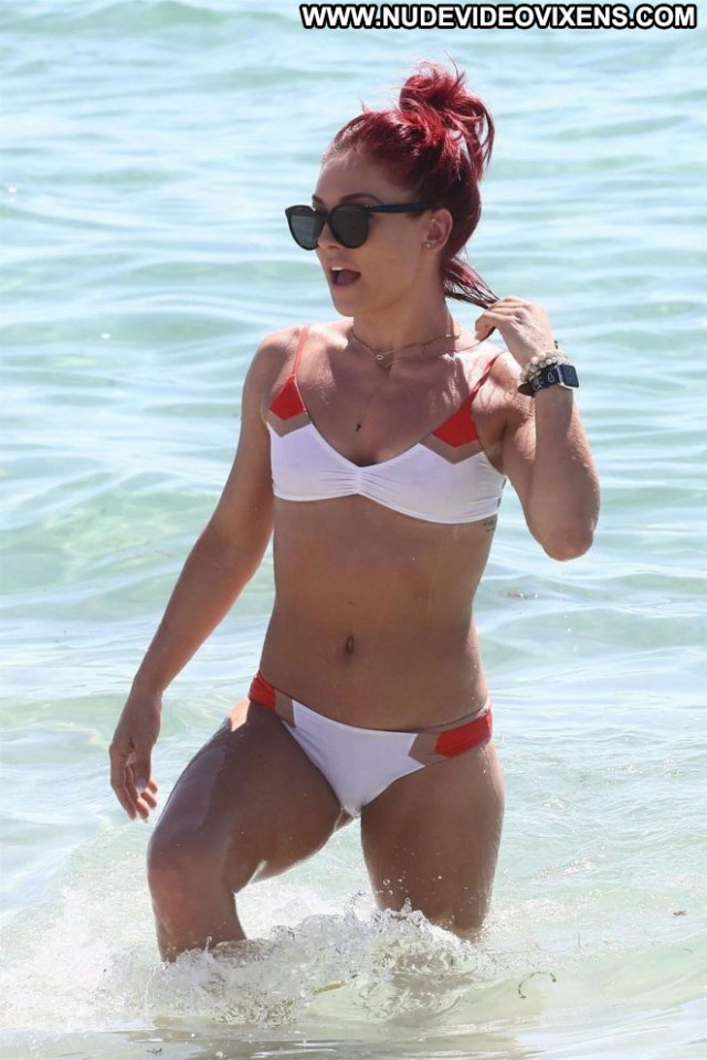 Sharna Burges No Source Posing Hot Celebrity Beautiful Babe Candid