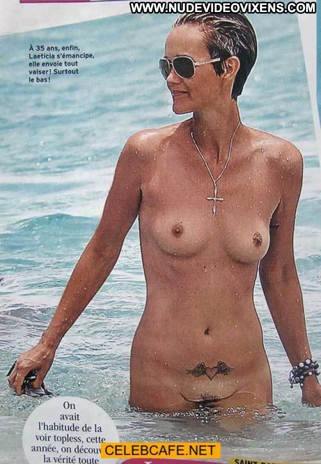 Laeticia Hallyday No Source Beautiful Celebrity Topless Nude Posing