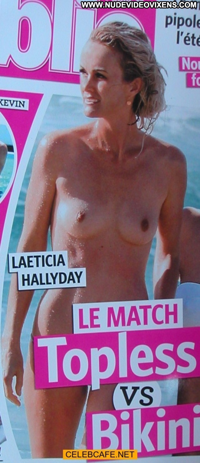 Laeticia Hallyday No Source Posing Hot Topless Babe Nude Toples
