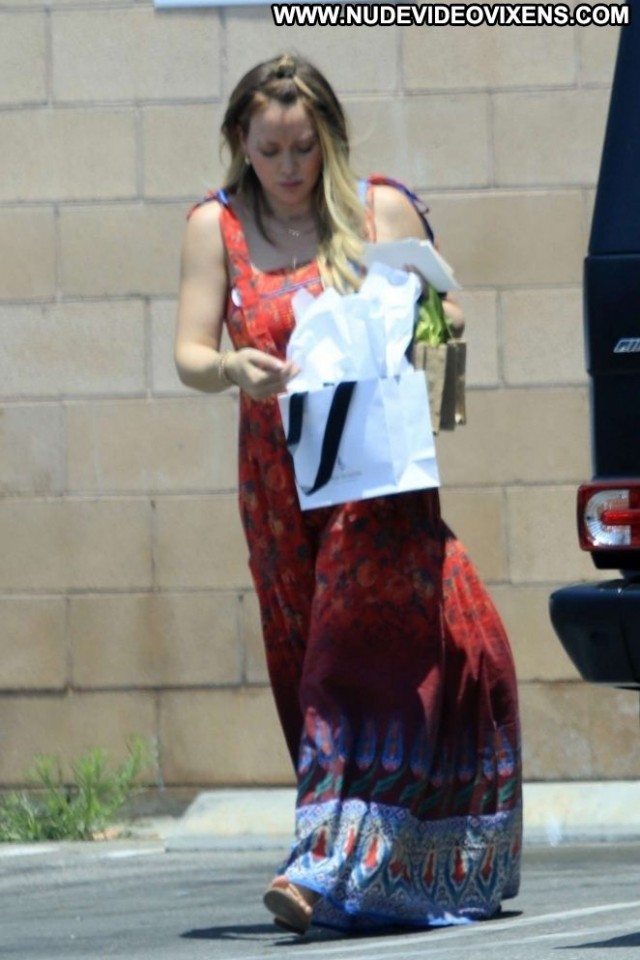 Hilary Duff Beverly Hills Shopping Celebrity Posing Hot Beautiful