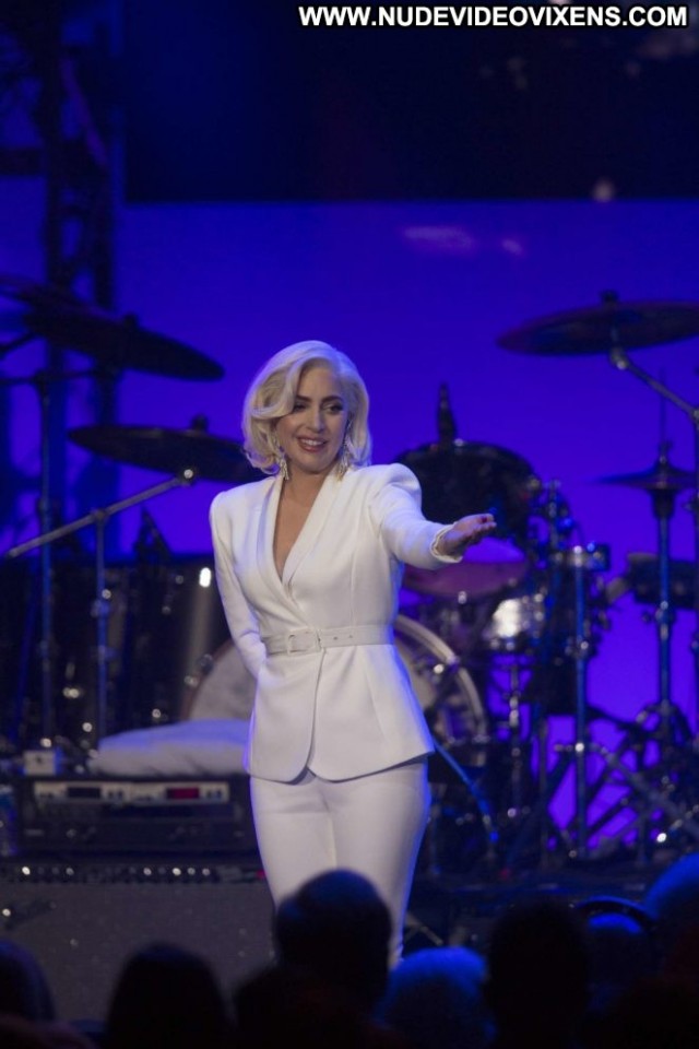 Lady Gaga No Source  Concert Paparazzi Celebrity Gag Babe Posing Hot